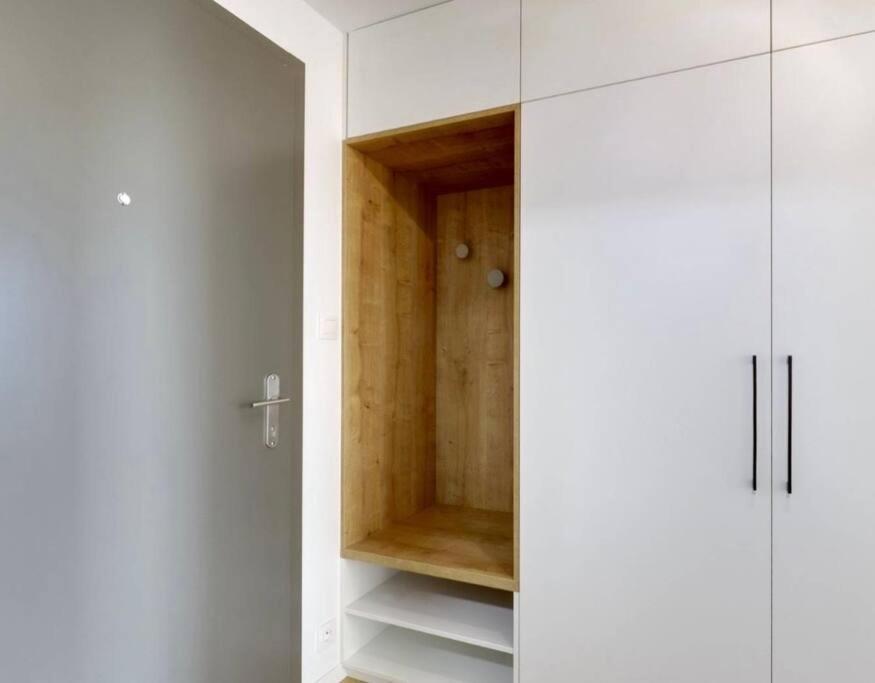 Klinger Apartment Bratislava Buitenkant foto